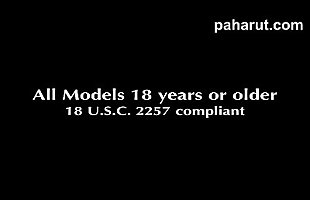 किशोरी एशियाई मॉडल पर 18